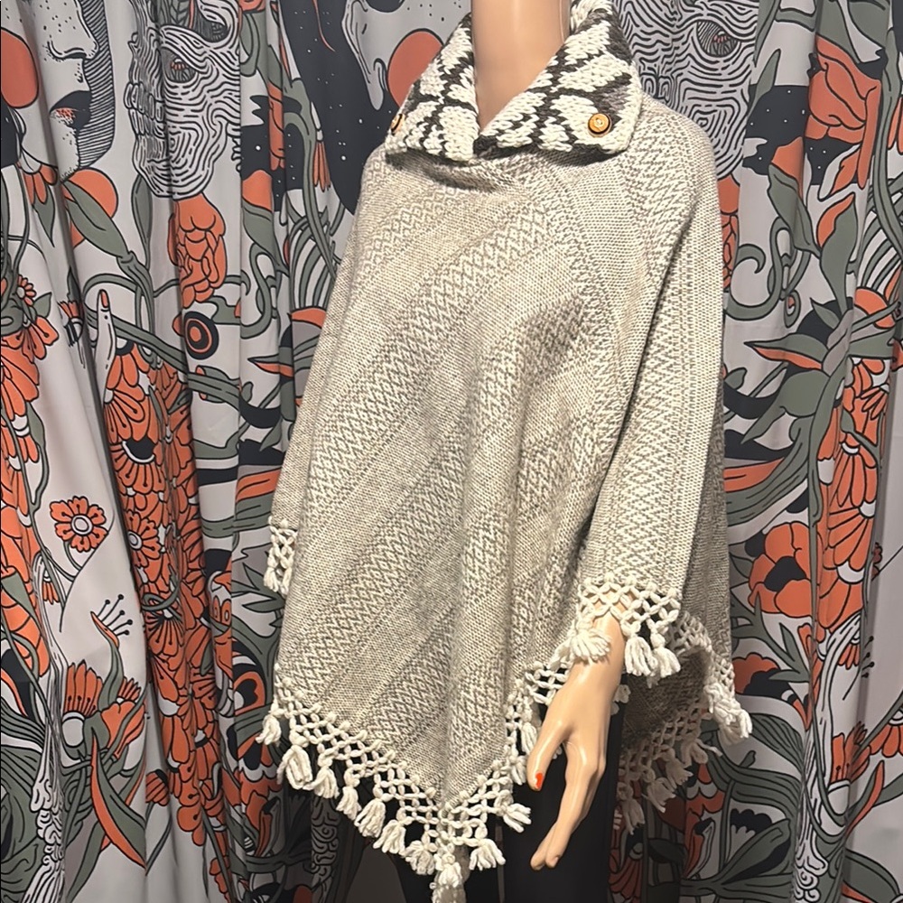 Cozy Cream & Brown Boho Fringe Knit Poncho Shawl | OS | NWOT